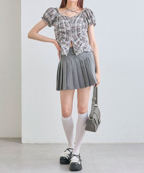 OLIVE des OLIVE（オリーブデオリーブ）の「ダブルベルトプリーツスカート（スカート・レディース・チャコールグレー/ブラック/ネイビー/キャメル・FREE）」の10枚目の写真