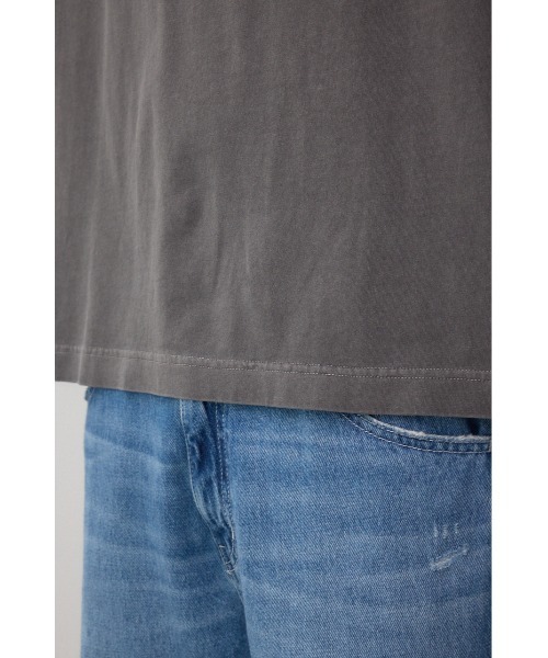 AZUL by moussy(アズールバイマウジー)の「ピグメントグラフィックTシャツ(Tシャツ/カットソー・メンズ・ホワイト/ライトブラック/バーガンディー・MEDIUM/LARGE)」の14枚目の写真