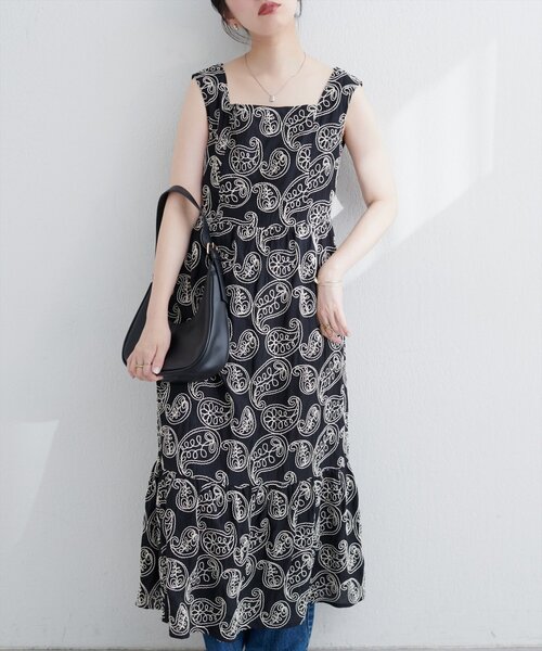 natural couture（ナチュラルクチュール）の「スパンコール刺繍ノースリワンピース（ワンピース・レディース・アイボリー/ブラック・FREE）」の10枚目の写真