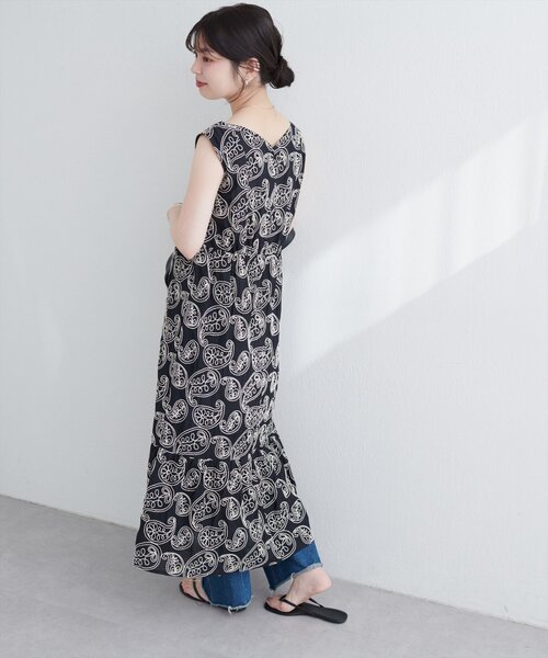 natural couture（ナチュラルクチュール）の「スパンコール刺繍ノースリワンピース（ワンピース・レディース・アイボリー/ブラック・FREE）」の13枚目の写真