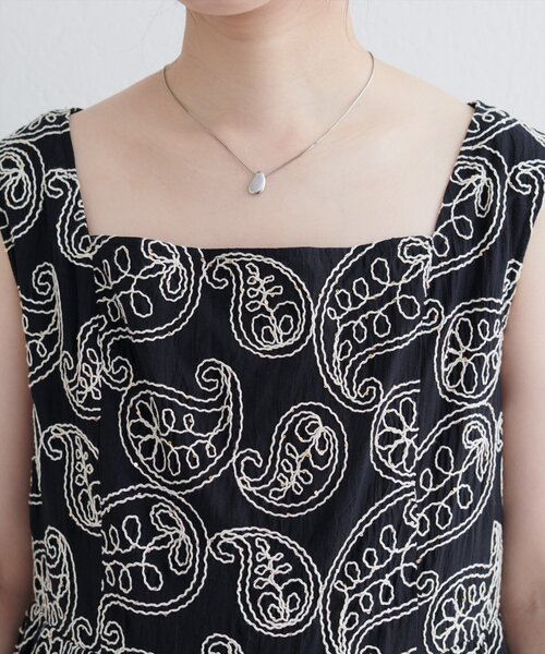 natural couture（ナチュラルクチュール）の「スパンコール刺繍ノースリワンピース（ワンピース・レディース・アイボリー/ブラック・FREE）」の18枚目の写真