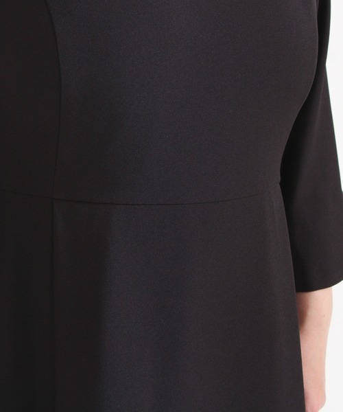 Newlyme（ニューリーミー）の「【大きいサイズ】ベルト付きワンピース（ワンピース・レディース・ブラック・3L/4L/5L/6L）」の3枚目の写真