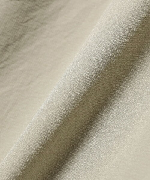 BEAMS(ビームス)の「撥水 ワイドフィット プルオーバーシャツ(シャツ/ブラウス・メンズ・ブラック/チャコールグレー/ベージュ・L/M/S/XL)」の14枚目の写真