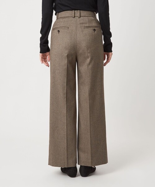 美品★green label relaxing ホームスパン ヘリンボーン L 雰囲気のあるヘリンボーン素材が秋冬シーズンにぴったりの