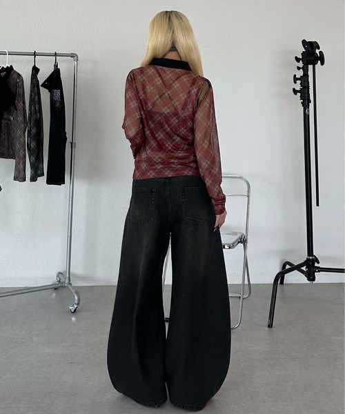 sedacle(セダクル)の「ワイドカーブダメージデニム(デニムパンツ・レディース・ブラック/ダークインディゴブルー・MEDIUM/SMALL)」の7枚目の写真