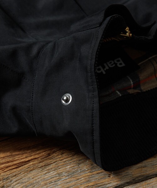 Barbour（バブアー）の「Barbour/バブアー 別注 TRANSPORT BLOUSON（ブルゾン・メンズ・ブラック/ブラウン/セージグリーン・38/40/42）」の7枚目の写真