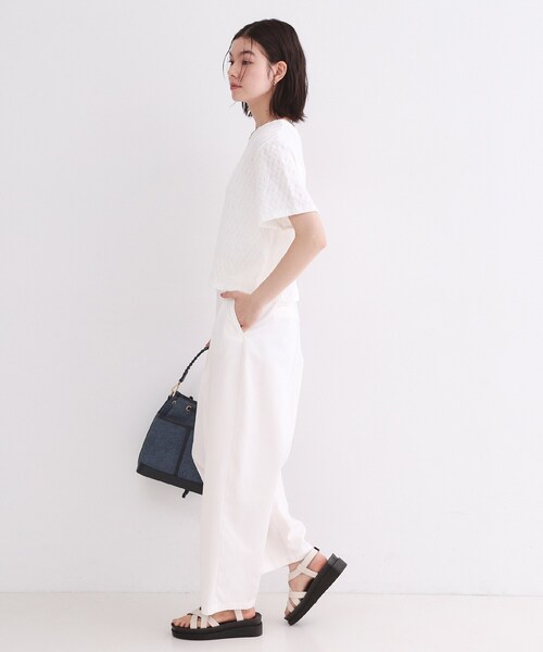OPAQUE.CLIP(オペークドットクリップ)の「ふくれジャカードトップス【洗濯機洗い可】(Tシャツ/カットソー・レディース・ブラック/ベージュ/パープル/ホワイト・38/40)」の7枚目の写真