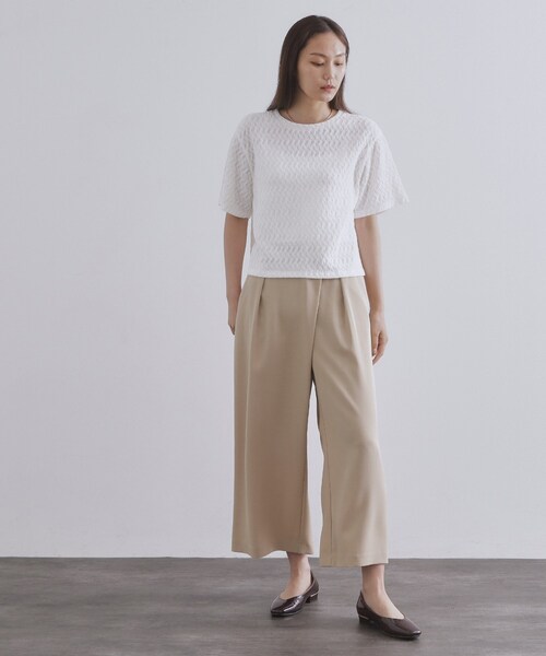 OPAQUE.CLIP(オペークドットクリップ)の「ふくれジャカードトップス【洗濯機洗い可】(Tシャツ/カットソー・レディース・ブラック/ベージュ/パープル/ホワイト・38/40)」の9枚目の写真