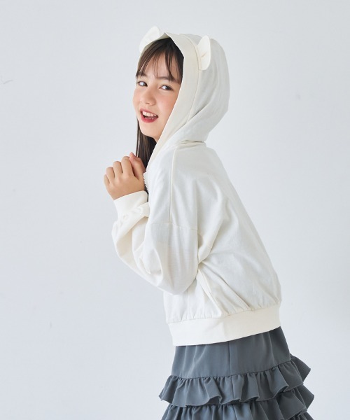 coca（coca）（コカ）の「キッズ　クマみみジップアップパーカー（パーカー・キッズ・ホワイト/ベージュ・150/140/130/120）」の6枚目の写真