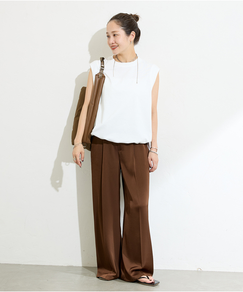 JOURNAL STANDARD(ジャーナルスタンダード)の「《追加2》シャーリングノースリーブTシャツ(Tシャツ/カットソー・レディース・ブラウン系その他/ブラック/ホワイト・FREE)」の9枚目の写真