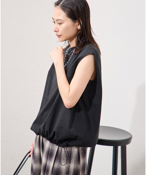 JOURNAL STANDARD(ジャーナルスタンダード)の「《追加2》シャーリングノースリーブTシャツ(Tシャツ/カットソー・レディース・ブラウン系その他/ブラック/ホワイト・FREE)」の19枚目の写真