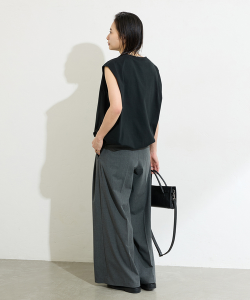 JOURNAL STANDARD(ジャーナルスタンダード)の「《追加2》シャーリングノースリーブTシャツ(Tシャツ/カットソー・レディース・ブラウン系その他/ブラック/ホワイト・FREE)」の22枚目の写真