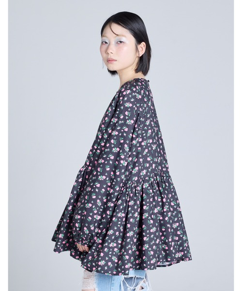Little sunny bite（リトルサニーバイト）の「floral mini dress（Tシャツ/カットソー・レディース・ホワイト/ブラック/ピンク・SMALL/MEDIUM）」の10枚目の写真
