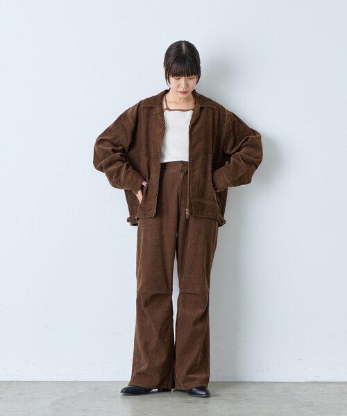 Kastane（カスタネ）の「【UNISEX/2サイズ展開/SETUP対応】コーデュロイニータックパンツ（その他パンツ・レディース・ブラウン/ネイビー・2/1）」の8枚目の写真