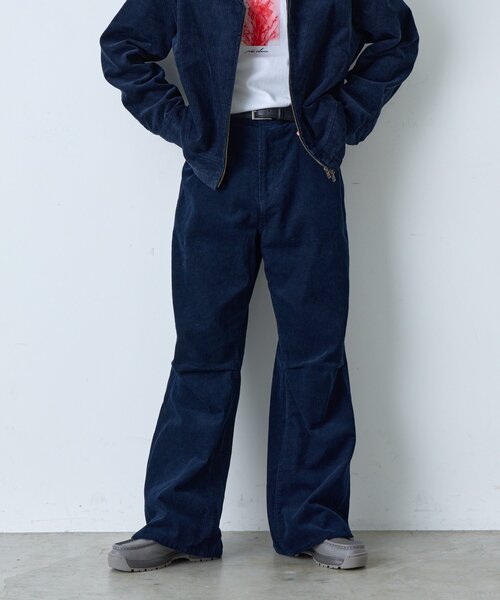 Kastane（カスタネ）の「【UNISEX/2サイズ展開/SETUP対応】コーデュロイニータックパンツ（その他パンツ・レディース・ブラウン/ネイビー・2/1）」の11枚目の写真