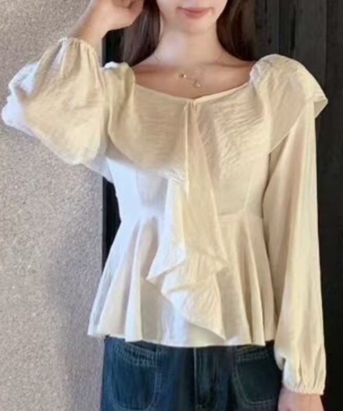 Lace Ladies(レースレディース)の「ボリューム ラッフルカラー ペプラム 長袖 ブラウス(シャツ/ブラウス・レディース・アイボリー/ピンクベージュ・FREE)」の9枚目の写真