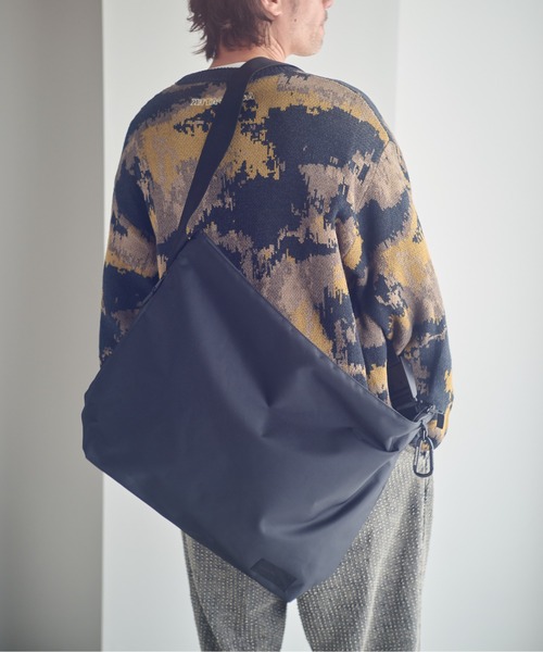 ADAM PATEK(アダムパテック)の「ADAMPATEK/water repellent shoulder big bag 2nd/撥水ショルダービッグバッグ(ショルダーバッグ・メンズ・ブラック/ネイビー/カーキ/グレー系・FREE)」の5枚目の写真