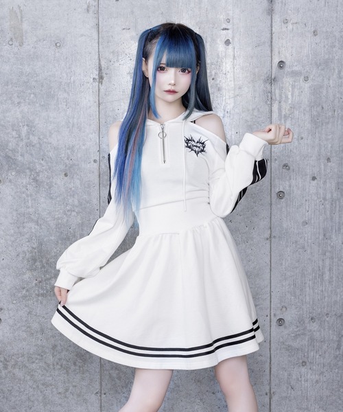 Amilige（アミリージュ）の「オフショルパーカーワンピース