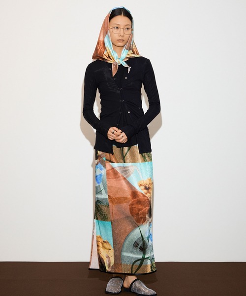 THINGS THAT MATTER（シングス ザット マター）の「PRE-SENT PRINT VELOUR NARROW SKIRT / プレセントプリントベロアナロースカート（スカート・レディース・マルチ/ブラック・1/2）」の11枚目の写真