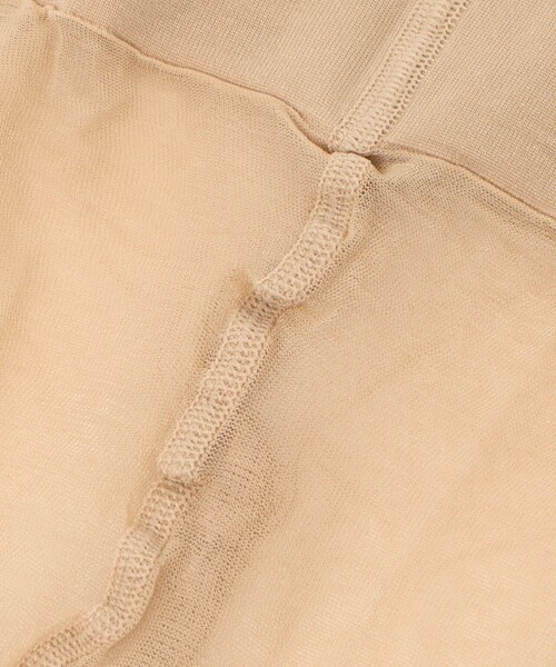 FALKE（ファルケ）の「＜FALKE＞ PureMatt20Tights（タイツ/ストッキング・レディース・ナチュラル/ブラック/ダークブラウン/ネイビー・FREE）」の14枚目の写真