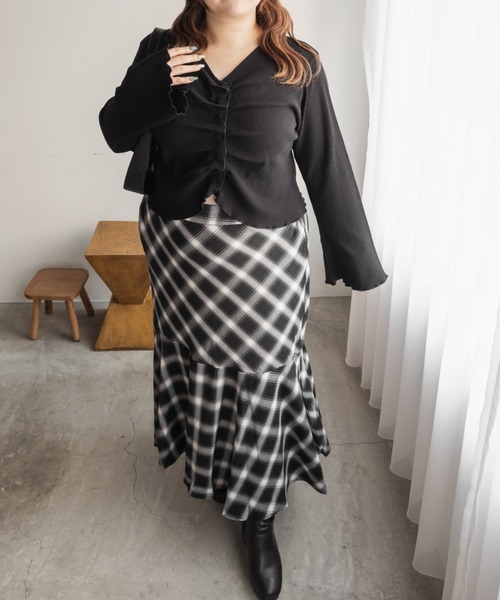 CLETTE(クレット)の「CLETTEオリジナルフロントギャザーデザインカーディガン(カーディガン/ボレロ・レディース・グレー/ブラック・LL/3L/4L)」の7枚目の写真
