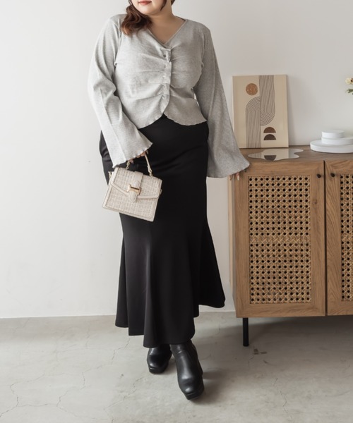 CLETTE(クレット)の「CLETTEオリジナルフロントギャザーデザインカーディガン(カーディガン/ボレロ・レディース・グレー/ブラック・LL/3L/4L)」の12枚目の写真