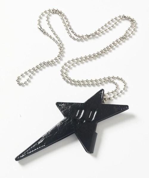 FREAK'S STORE(フリークスストア)の「Kurt Wu × FREAK'S STORE / カートウー × フリークスストア カードケースネックレス(ネックレス・メンズ・その他9/ブラック・ONE SIZE)」の2枚目の写真