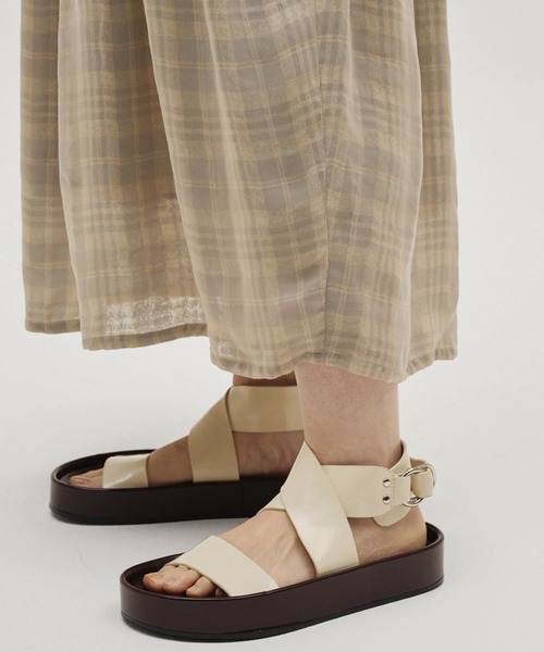 TODAYFUL(トゥデイフル)の「【TODAYFUL/トゥデイフル】Chunky Belt Sandals/チャンキーベルトサンダル(サンダル・レディース・キナリ/ブラック・36/37/38)」の1枚目の写真