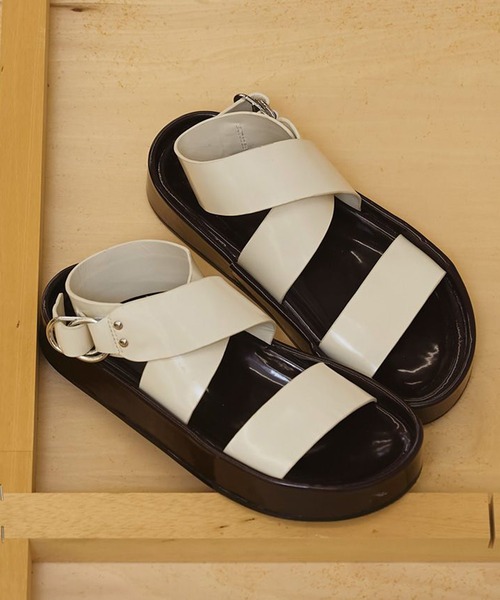 TODAYFUL(トゥデイフル)の「【TODAYFUL/トゥデイフル】Chunky Belt Sandals/チャンキーベルトサンダル(サンダル・レディース・キナリ/ブラック・36/37/38)」の5枚目の写真