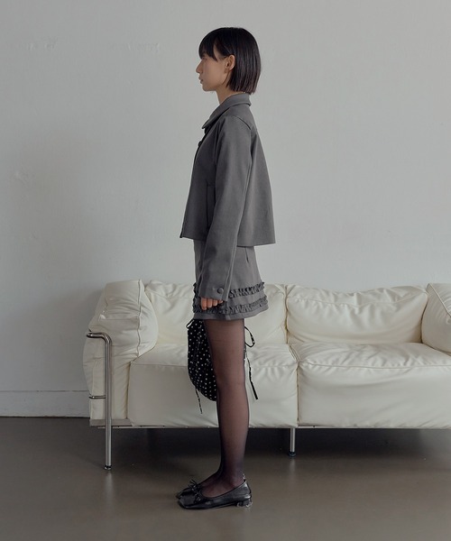 UNE MANSION（ユヌマンション）の「【UNE ORIGINAL】ラウンドカラーユニークフロントボタンダブルジャケット（テーラードジャケット・レディース・グレー/ブラック/ネイビー・FREE）」の18枚目の写真