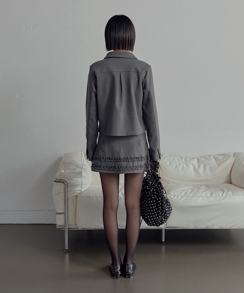 UNE MANSION（ユヌマンション）の「【UNE ORIGINAL】ラウンドカラーユニークフロントボタンダブルジャケット（テーラードジャケット・レディース・グレー/ブラック/ネイビー・FREE）」の19枚目の写真