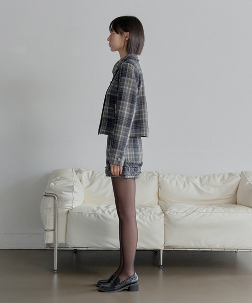 UNE MANSION（ユヌマンション）の「【UNE ORIGINAL】ラウンドカラーユニークフロントボタンダブルジャケット（テーラードジャケット・レディース・グレー/ブラック/ネイビー・FREE）」の22枚目の写真