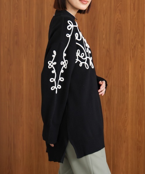 Bou Jeloud(ブージュルード)の「コード刺繍ハイネックチュニック(スウェット・レディース・ブラック/グレー/ブラウン・FREE)」の7枚目の写真