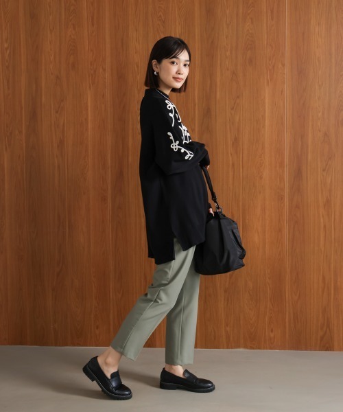 Bou Jeloud(ブージュルード)の「コード刺繍ハイネックチュニック(スウェット・レディース・ブラック/グレー/ブラウン・FREE)」の9枚目の写真