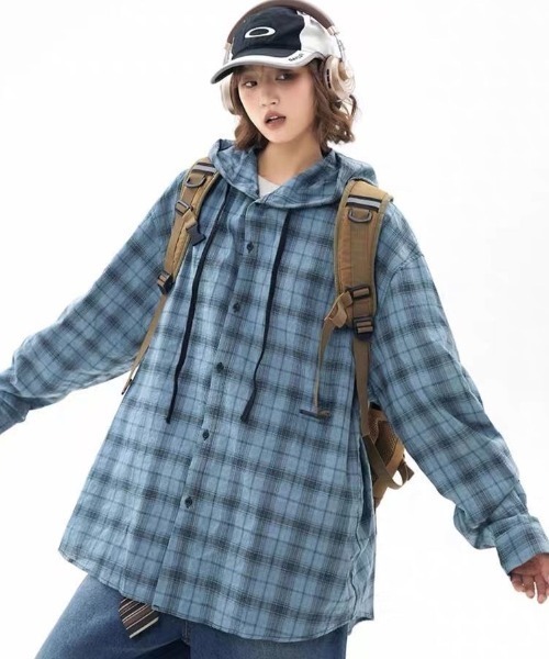 lulufa(ルルファ)の「オーバーサイズ フード付きチェックシャツ 長袖/ルーズシルエット ユニセックス(シャツ/ブラウス・メンズ・ブルー/グレー/ブラウン・MEDIUM/LARGE)」の1枚目の写真