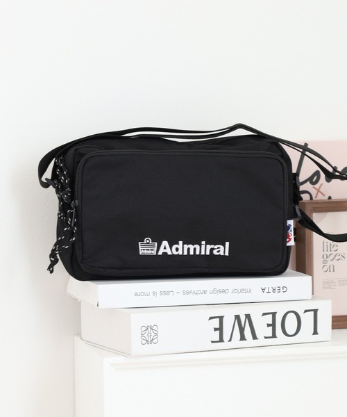 Admiral（アドミラル）の「Admiral エンブロロゴ横ショルダーバッグ（ショルダーバッグ・メンズ・ブラック×ブラック/ブラック×ホワイト・FREE）」の2枚目の写真