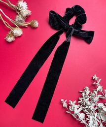 CALIFORNIA OUTFITTERS（カリフォルニア アウトフィッターズ）の「10D8-MZ ベルベットロングリボン 黒ヘアゴム シュシュ（ヘアゴム・キッズ）」