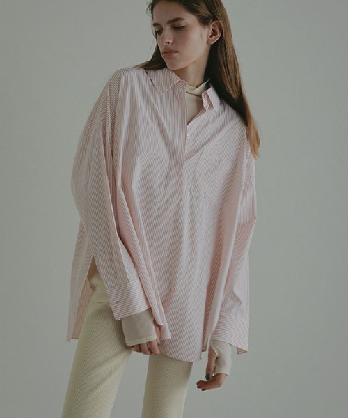 ETRE TOKYO（エトレトウキョウ）の「バーサタイルハイネックシアーロンTee（Tシャツ/カットソー・レディース・ブラック/ブラウン/アイボリー/グリーン/イエロー・FREE）」の2枚目の写真