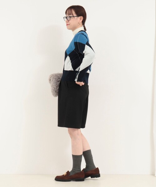 MICO COULIER（ミコクリエ）の「アーガイルジャガード Vネックカーディガン（カーディガン/ボレロ・レディース・ブルー系その他/グレー系その他・38）」の6枚目の写真