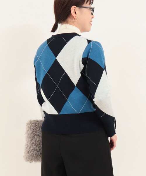 MICO COULIER（ミコクリエ）の「アーガイルジャガード Vネックカーディガン（カーディガン/ボレロ・レディース・ブルー系その他/グレー系その他・38）」の9枚目の写真
