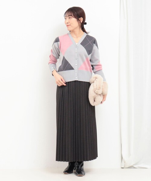 MICO COULIER（ミコクリエ）の「アーガイルジャガード Vネックカーディガン（カーディガン/ボレロ・レディース・ブルー系その他/グレー系その他・38）」の10枚目の写真