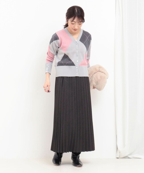 MICO COULIER（ミコクリエ）の「アーガイルジャガード Vネックカーディガン（カーディガン/ボレロ・レディース・ブルー系その他/グレー系その他・38）」の12枚目の写真