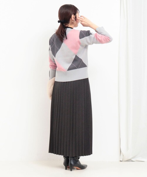 MICO COULIER（ミコクリエ）の「アーガイルジャガード Vネックカーディガン（カーディガン/ボレロ・レディース・ブルー系その他/グレー系その他・38）」の15枚目の写真