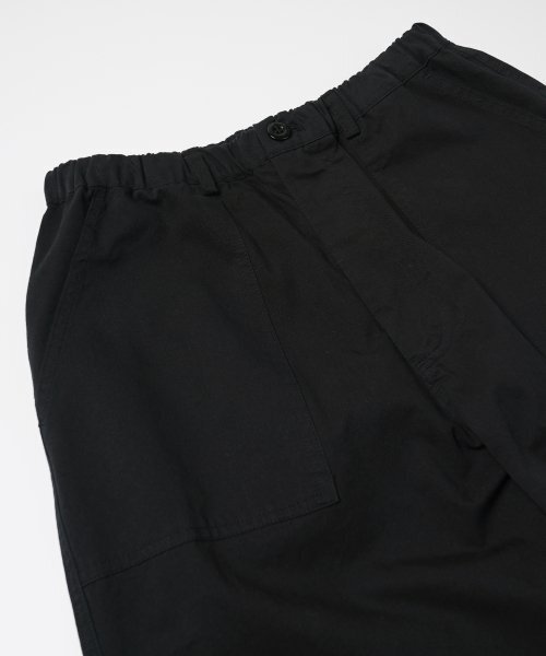 FRIZMWORKS(フリズムワークス)の「BANDING WIDE FATIGUE PANTS _ BLACK(その他パンツ・メンズ・その他・MEDIUM/LARGE/X-LARGE)」の4枚目の写真