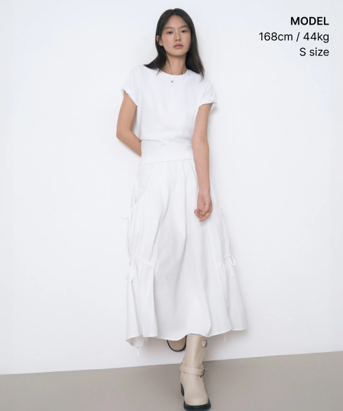 MUSINSA STANDARD WOMAN（ムシンサスタンダードウーマン）の「ウィメンズベーシッククルーネックTシャツ[ホワイト]（Tシャツ/カットソー・レディース・その他・SMALL/MEDIUM/LARGE/X-LARGE/X-SMALL）」の2枚目の写真