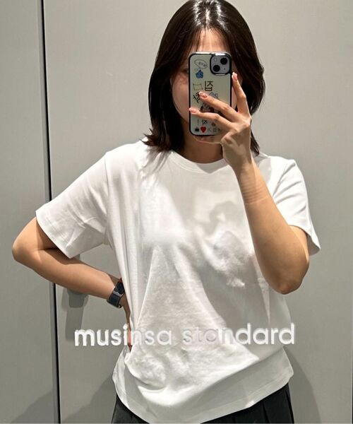 MUSINSA STANDARD WOMAN（ムシンサスタンダードウーマン）の「ウィメンズベーシッククルーネックTシャツ[ホワイト]（Tシャツ/カットソー・レディース・その他・SMALL/MEDIUM/LARGE/X-LARGE/X-SMALL）」の12枚目の写真