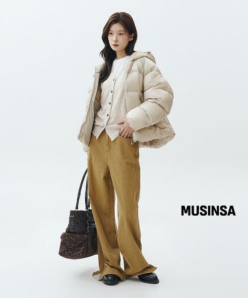 MUSINSA STANDARD WOMAN（ムシンサスタンダードウーマン）の「ウィメンズベーシッククルーネックTシャツ[ホワイト]（Tシャツ/カットソー・レディース・その他・SMALL/MEDIUM/LARGE/X-LARGE/X-SMALL）」の22枚目の写真