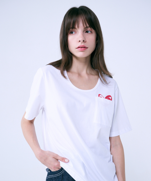 SALT AND CHOCOLATE(ソルトアンドチョコレート)の「UネックハートインポケットTシャツホワイト4W2321001(Tシャツ/カットソー・レディース・その他・FREE)」の1枚目の写真