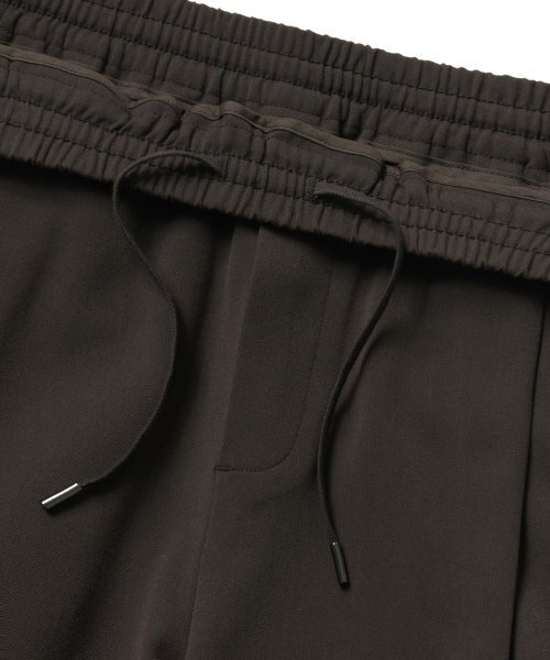 MUSINSA STANDARD（ムシンサスタンダード）の「ワンタックワイドバンディングスラックス [バンダイクブラウン]（スラックス・メンズ・その他・40/38/42/36/34/30/26/28）」の4枚目の写真