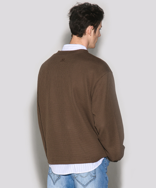 WESLEYHYUSTON(ウェズリーユーストン)の「Crew neck balloon sleeve cardigan dark brown(カーディガン/ボレロ・メンズ・その他・MEDIUM/LARGE)」の2枚目の写真